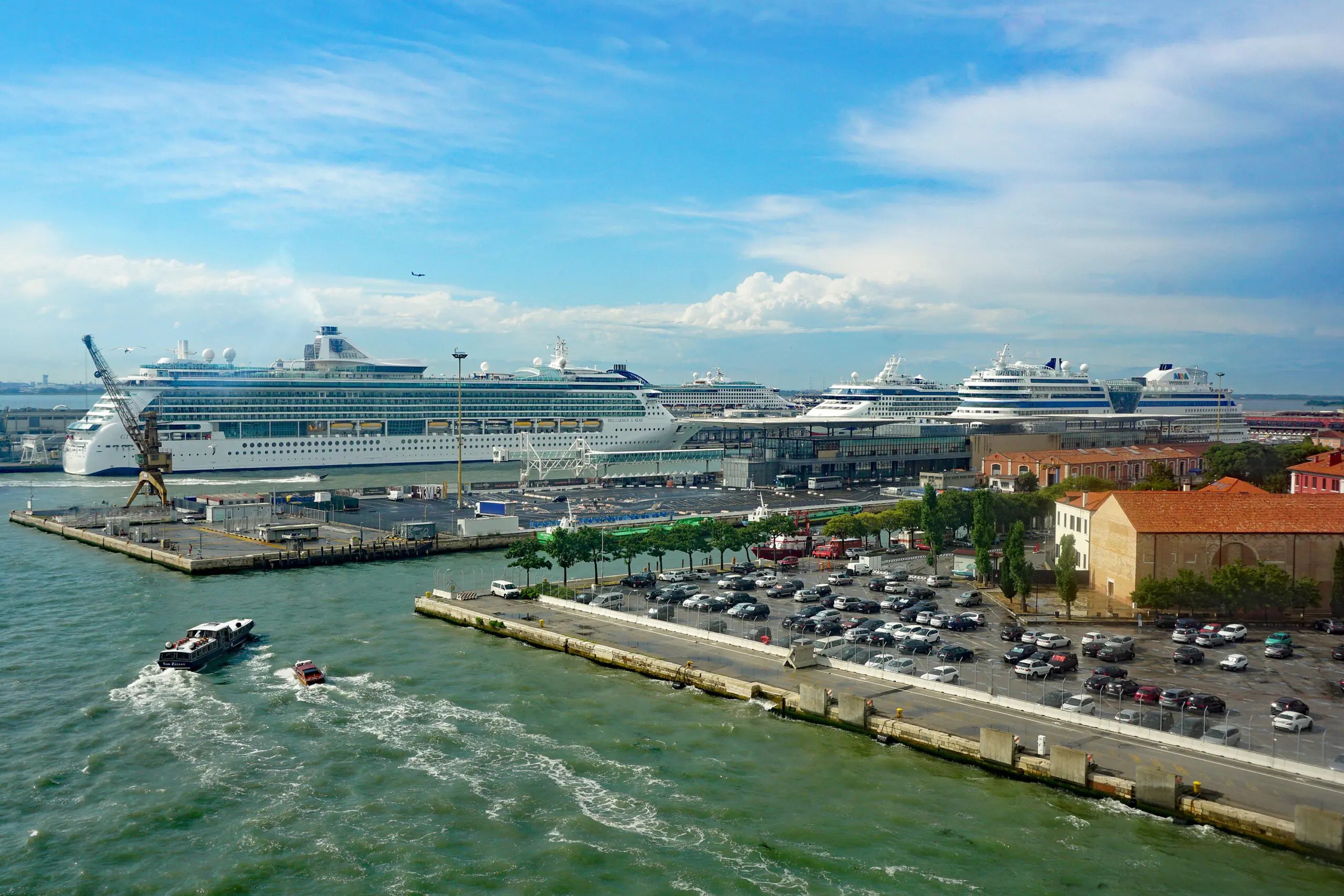 Authentic 2017 photograph of cruise ships at Venice's former large-ship terminal before the 2021 route restrictions