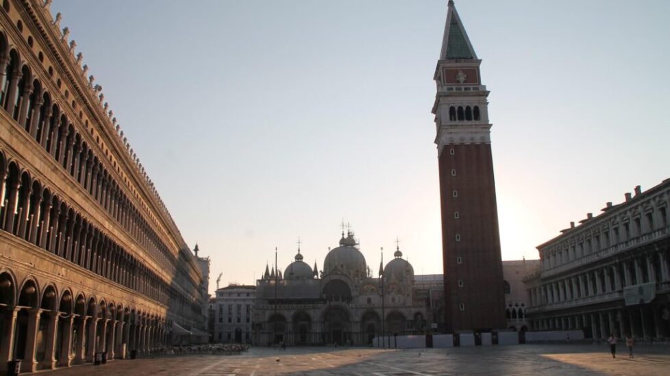 st mark square venice empty