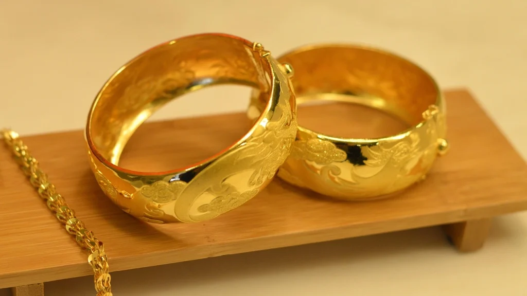 Create Your Own Unique Wedding or Engagement Ring in Venice